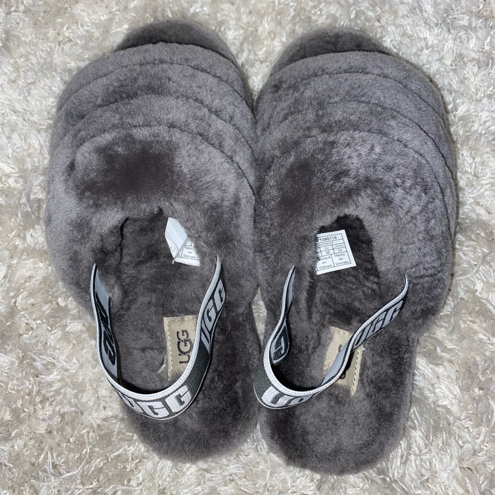fluff yeah UGG slippers - Picture 2 of 4